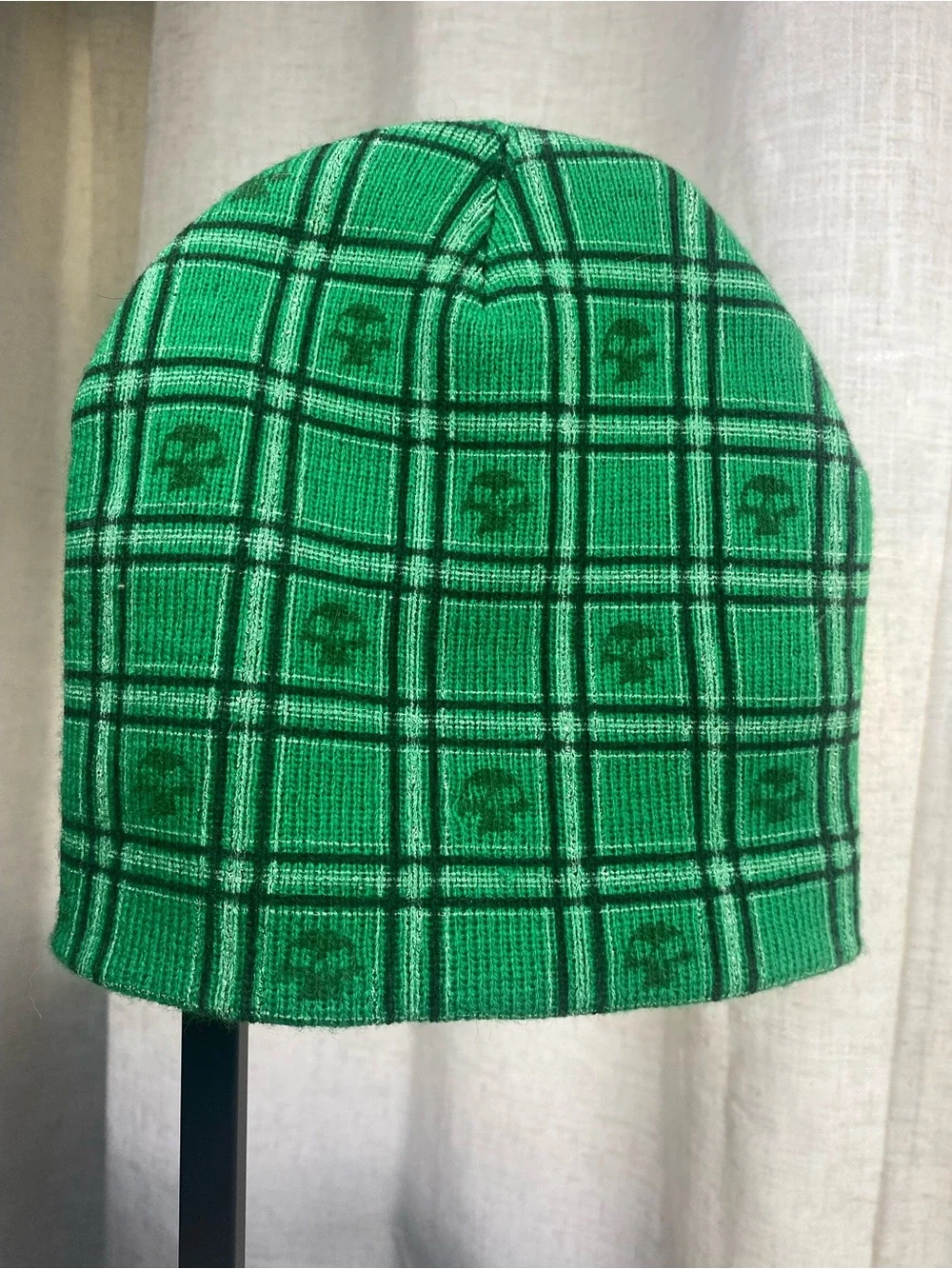 Vintage Y2K Bioworld Plaid Skull Reversible Beanie Hat Green Black Emo Punk
